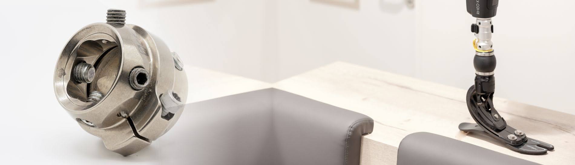 Bauteile einer Prothesenversorgung