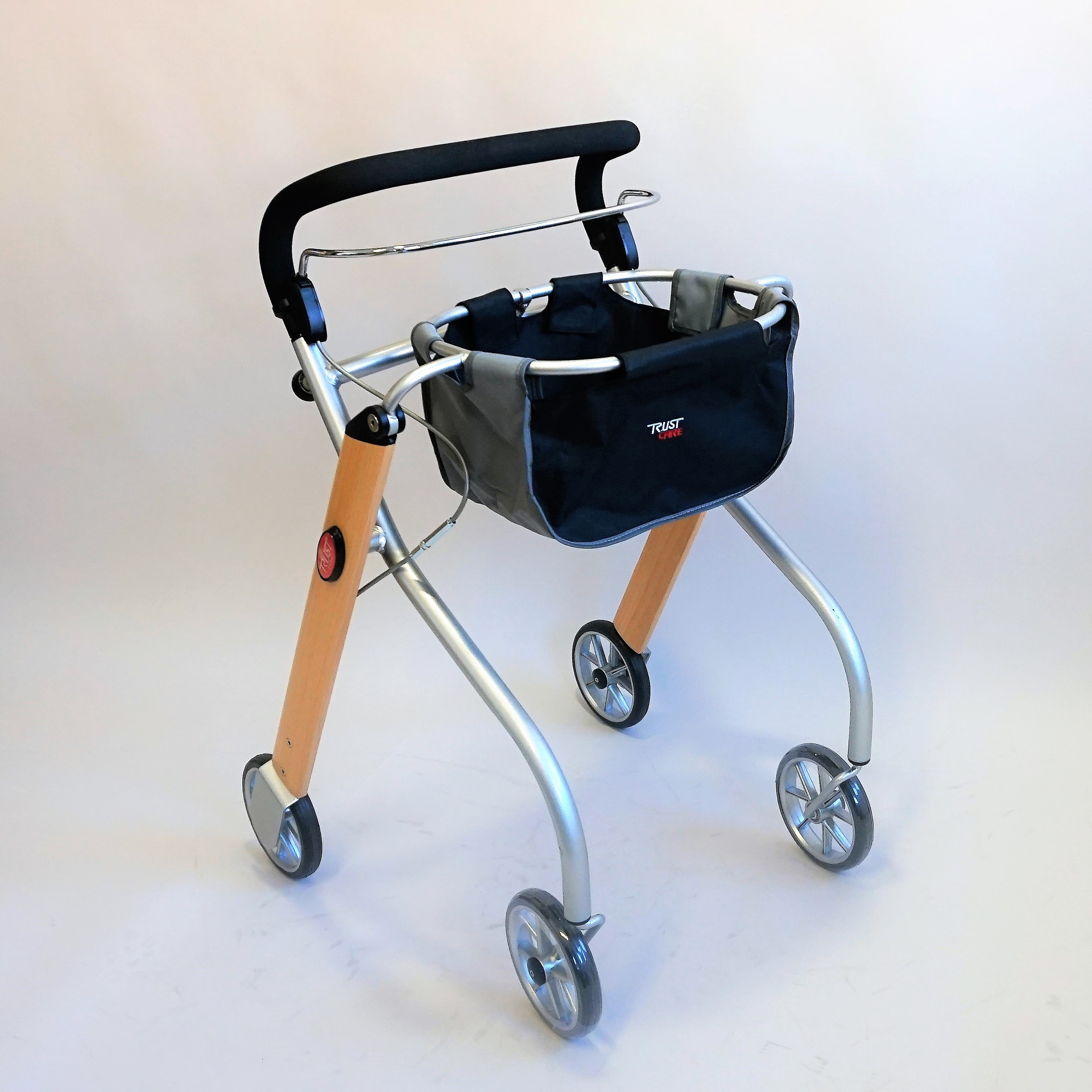 Russka Indoor-Rollator Lets Go